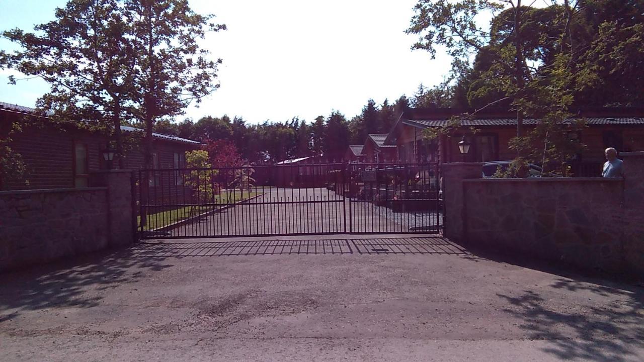 12 Burnside Lodge Auchterarder Exteriör bild